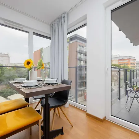 Bright Okrzei In Near Pge By Renters *