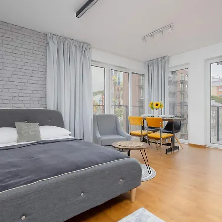 Appartement Bright Okrzei In Near Pge By Renters Varsovie